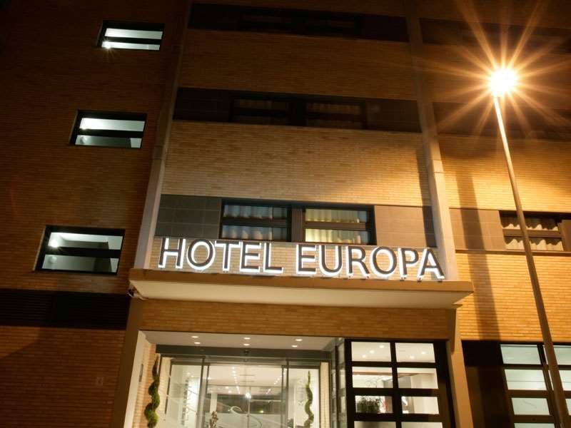 אוטבו Hotel Europa מראה חיצוני תמונה